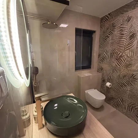 Karmen Luxury Borik Ζαντάρ