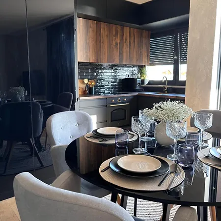Karmen Luxury Borik