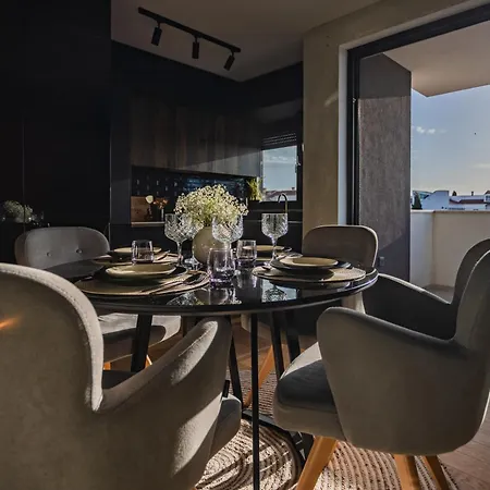Apartment Karmen Luxury Borik *