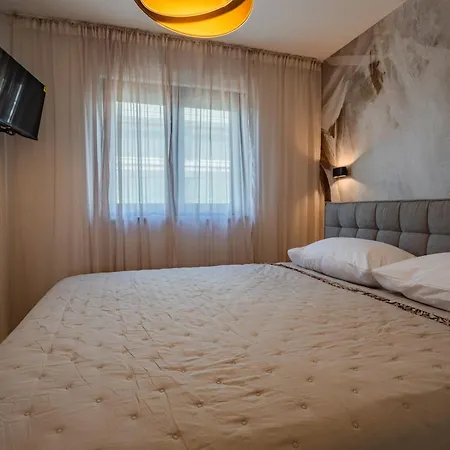 Apartment Karmen Luxury Borik